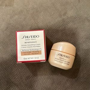 Shiseido Benefiance Wrinkle smoothing cream